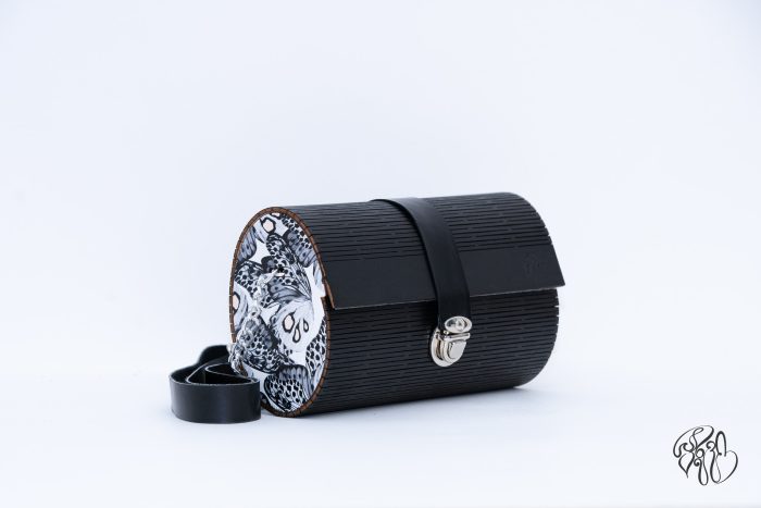 Sabnevi-Made Georgian Wooden Box Clutch With Intricate Design — view 2